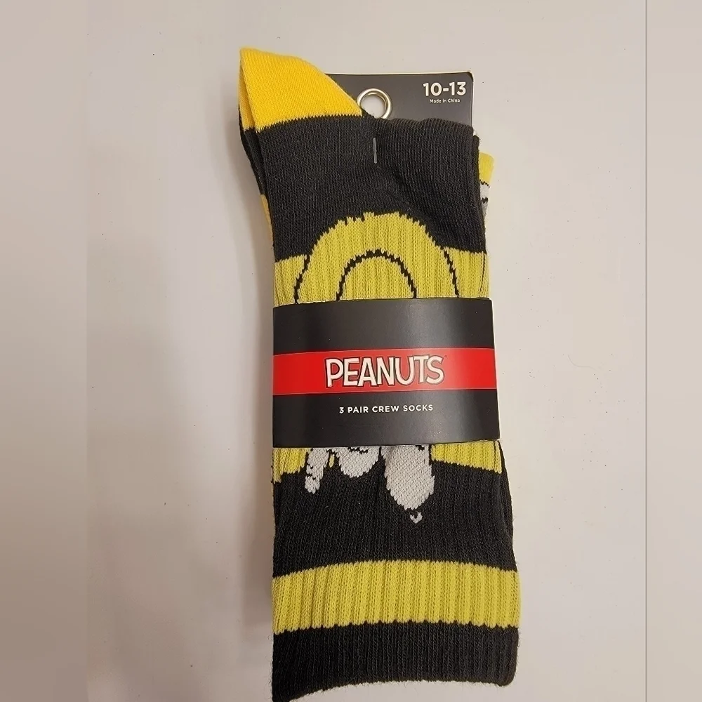 Snoopy 3 Pack of Men's Socks with Tennis Theme